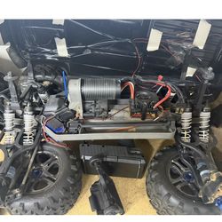 Rc car X Maxx has mamba motor