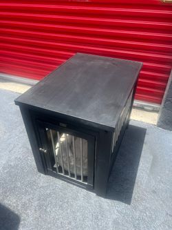 New Age Pet ECOFLEX InPlace Dog Crate & End Table, a furniture-style indoor kennel with a chew-resistant stainless steel spindle door.