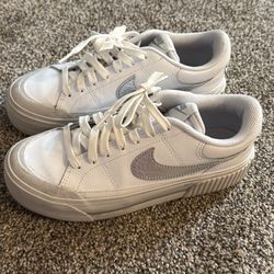 Nike shoes