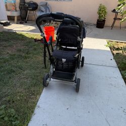Stroller 