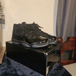 Jordan 11 Cap And Gown Sz10.5m