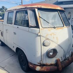 1962 Volkswagen Bus Double cab all original 