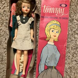 Rare with original Box ideal Tammy BS – 12 doll with extras