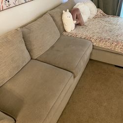 136” Right L Shape Sofa 