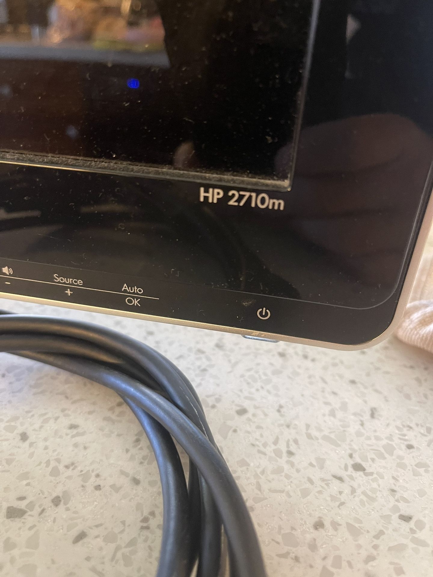 HP 2710m 27inch Diagonal LCD Monitor for Sale in Honolulu, HI OfferUp