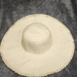 Paper Braid Beach Hat