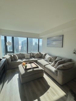 Aiden & Ivy Sereen 6-Piece Modular Sectional + Ottoman | Retail $2,599