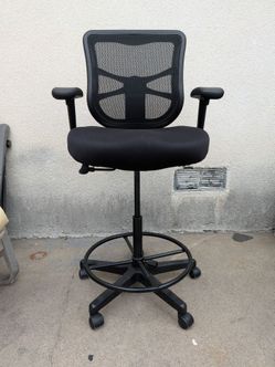 Used Alera Elusion Series ALEEL4614 Adjustable Mesh Office Stool Chair w/ Arms - Pickup 91706