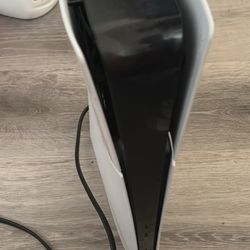 White Digital Play Station 5