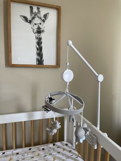 Pottery Barn Kids Animal Crip Mobile