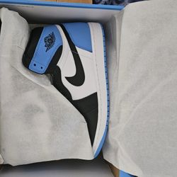 Jordan 1 Retro High OG UNC Toe