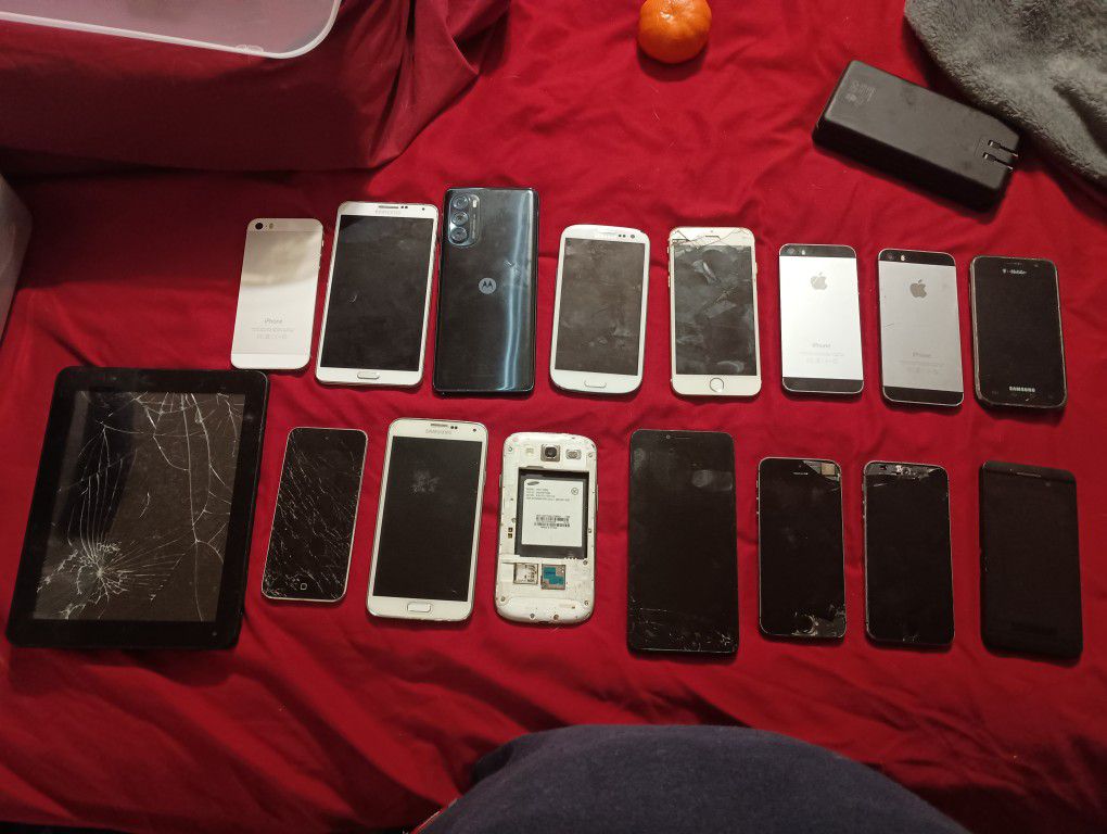 Lot Of Smartphones (Broken Or Repair) $50!!