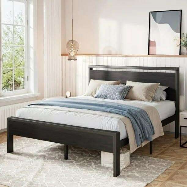 Queen Size Bed Frame Heavy Duty Metal Platform Bed with Wooden Headboard & Footboard Black Oak Adult
