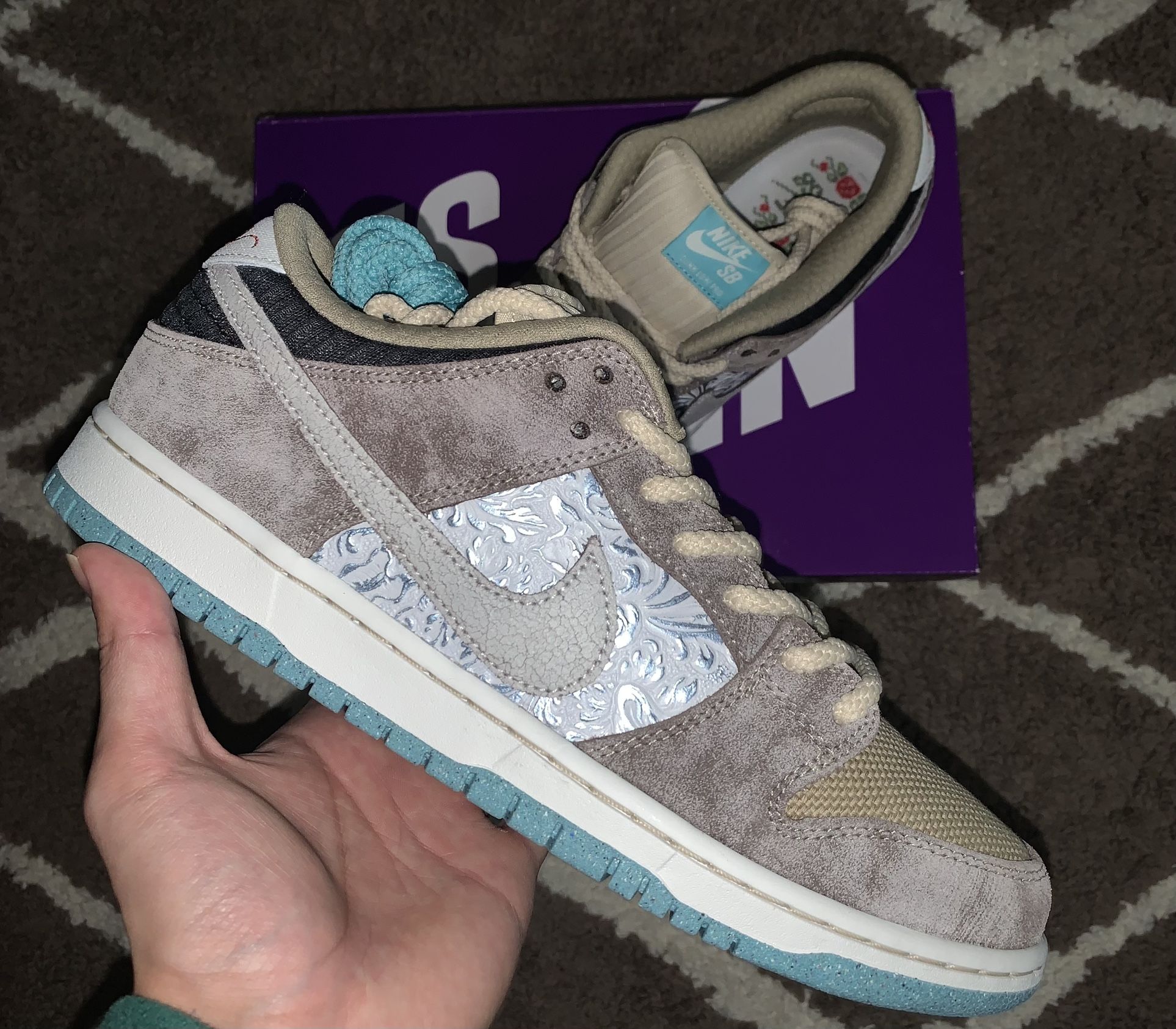 Nike Dunk Low SB Big Money Savings (FZ3129-200) Sz: 10 - DS