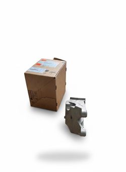 BMW engine mount bracket with part number 22 11 6 876 206