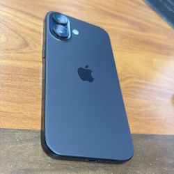 Iphone 16 unlocked verzion with original apple silicone case
