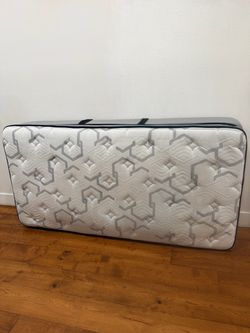 Twin Mattress with Carry Handles