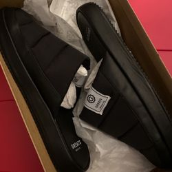 MEN SLIPPERS 9