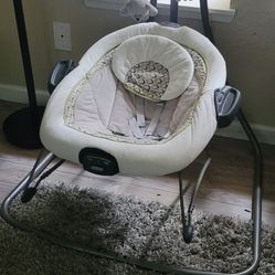 Free Graco Baby Swing 