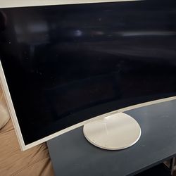 Samsung Widescreen Curved Monitor
