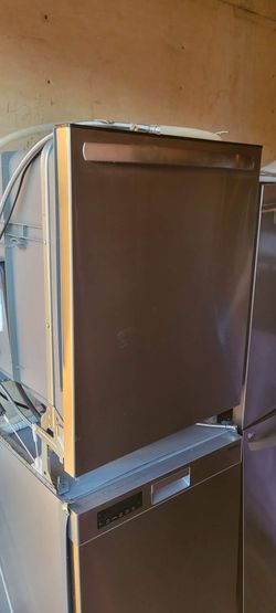 Stainless steel dishwasher