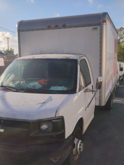 2005 Chevy Express 3500