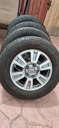 Toyota tundra 2021 wheels and tires 275/65/20