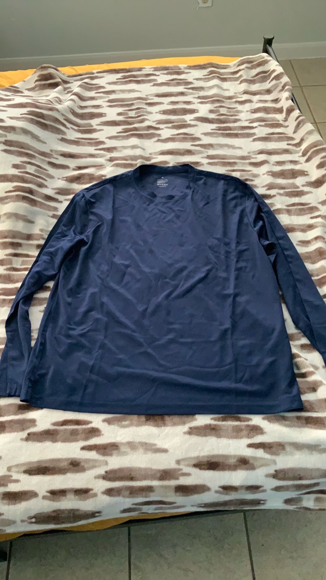 XL DRY FIT LONG SLEEVE SHIRTS