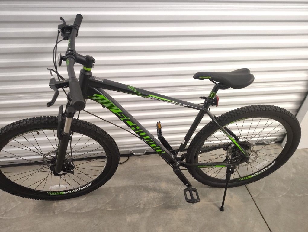 Schwinn Mountain Bike 29"