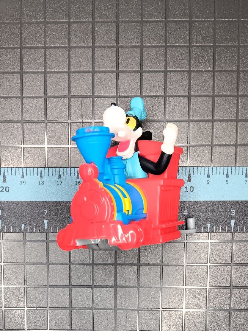 GOOFY | MICKEY & MINNIE RUNAWAY RAILWAY #01 | DISNEY MCDONALDS 2020 | OPEN USED