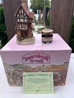 David Winters Cottages - The Beekeepers No.11 - Mint Condition