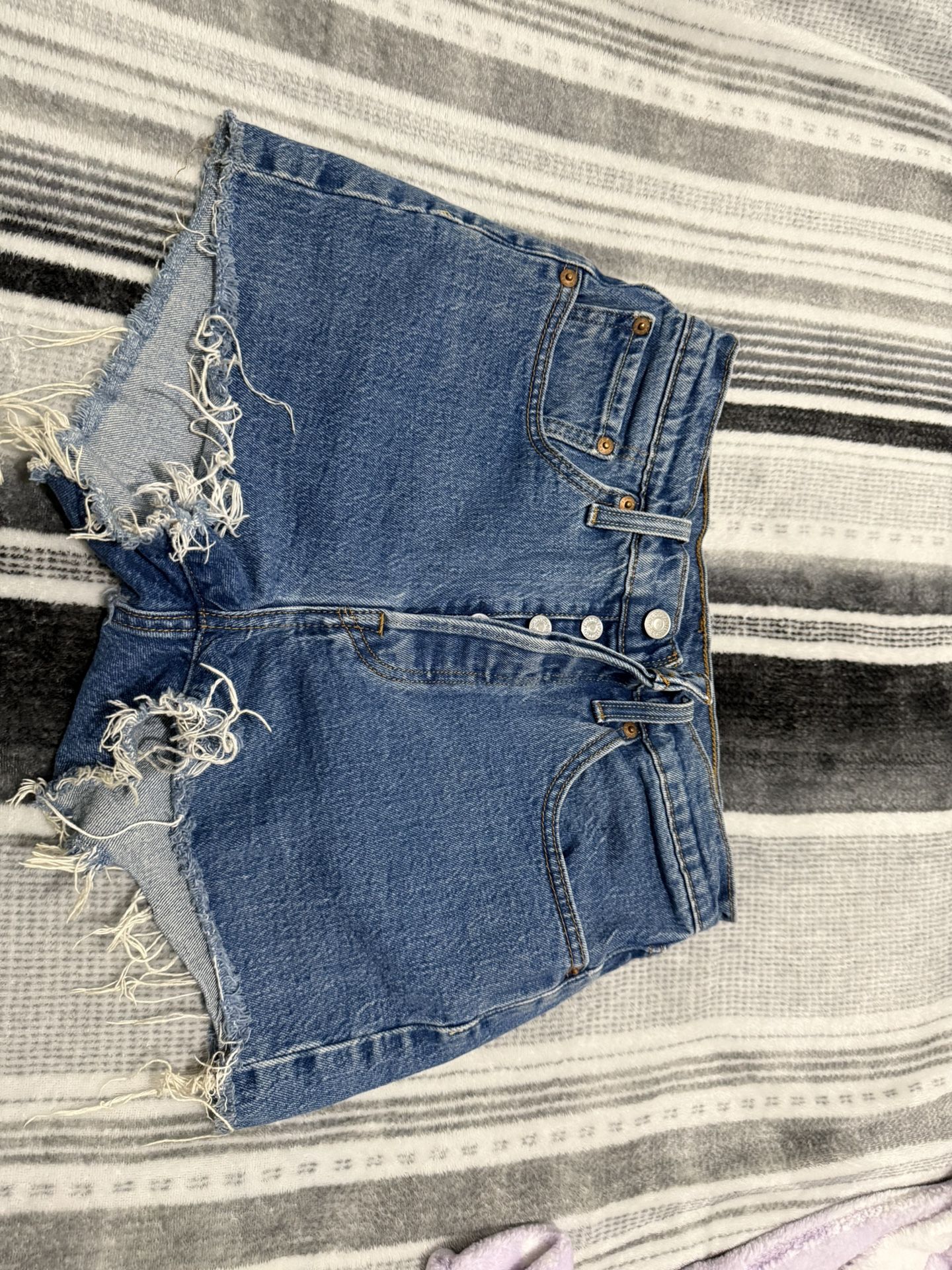 High Waisted Levi Shorts
