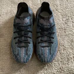 Yeezy Adidas 