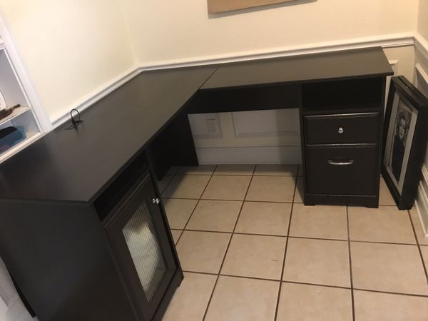 Desk for Sale in Jacksonville, FL - OfferUp