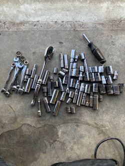 Husky 1/2 inch wrench and sockets