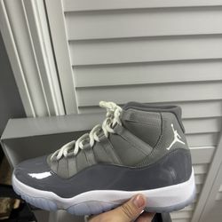 Jordan 11 Cool Greys Size 9