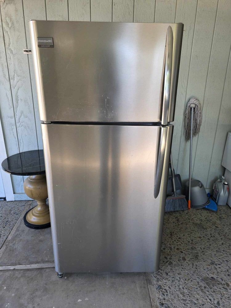 Frigidaire Refrigerator