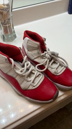 Jordan 11 cherry