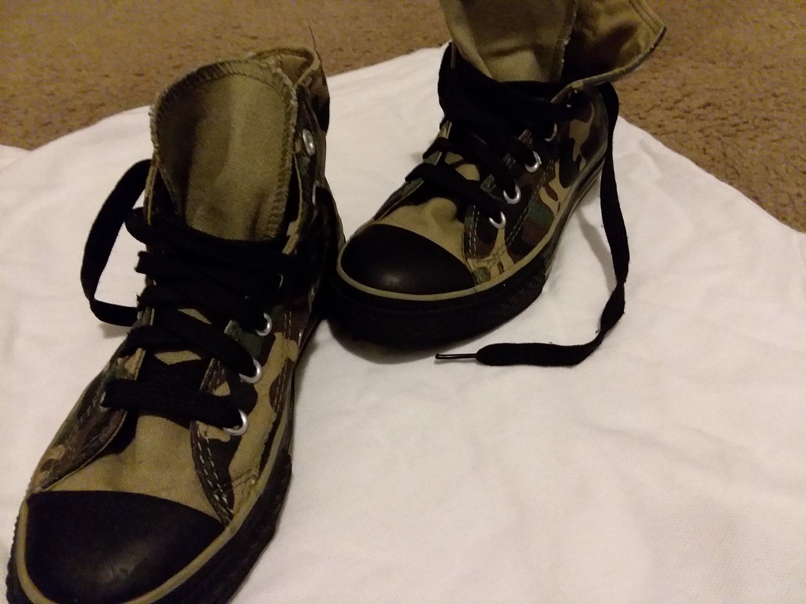 Converse Camouflage size 2