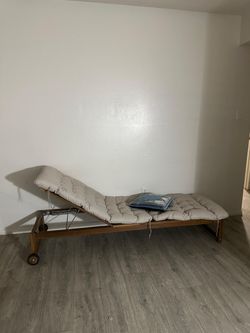 Wood Frame Chaise Lounge with Cushion