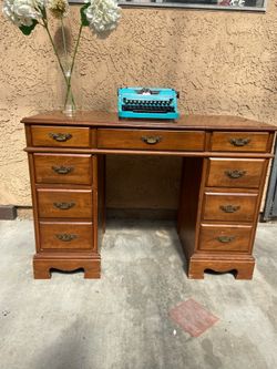 Flanders wood desk