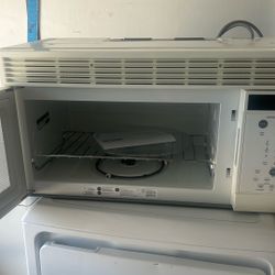 Frigidaire Microwave 