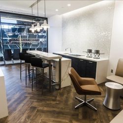 HOME RUN DERBY SUITE 