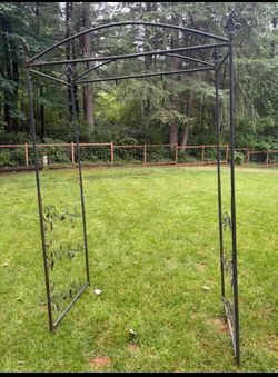 Metal Arbor Trellis