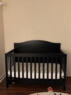 Graco Paris 4-in-1 Crib