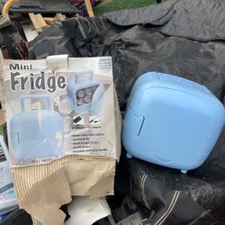 Brand New Mini Fridge Refrigerator 
