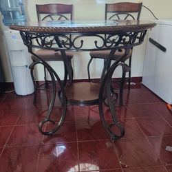 Dining Room Table With 4 Chairs 