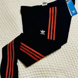 ADIDAS-  Leggings •  NEW