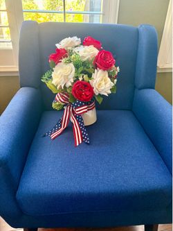 Handmade 4th of July faux roses & ranuculus arrangement🇱🇷