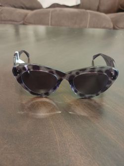 Azzedine Alaïa Entry AA0046S-003 . alaia sunglasses